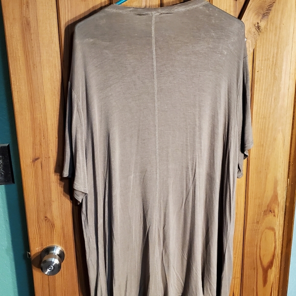 Tan tunic with sparkle detail - Picture 5 of 6